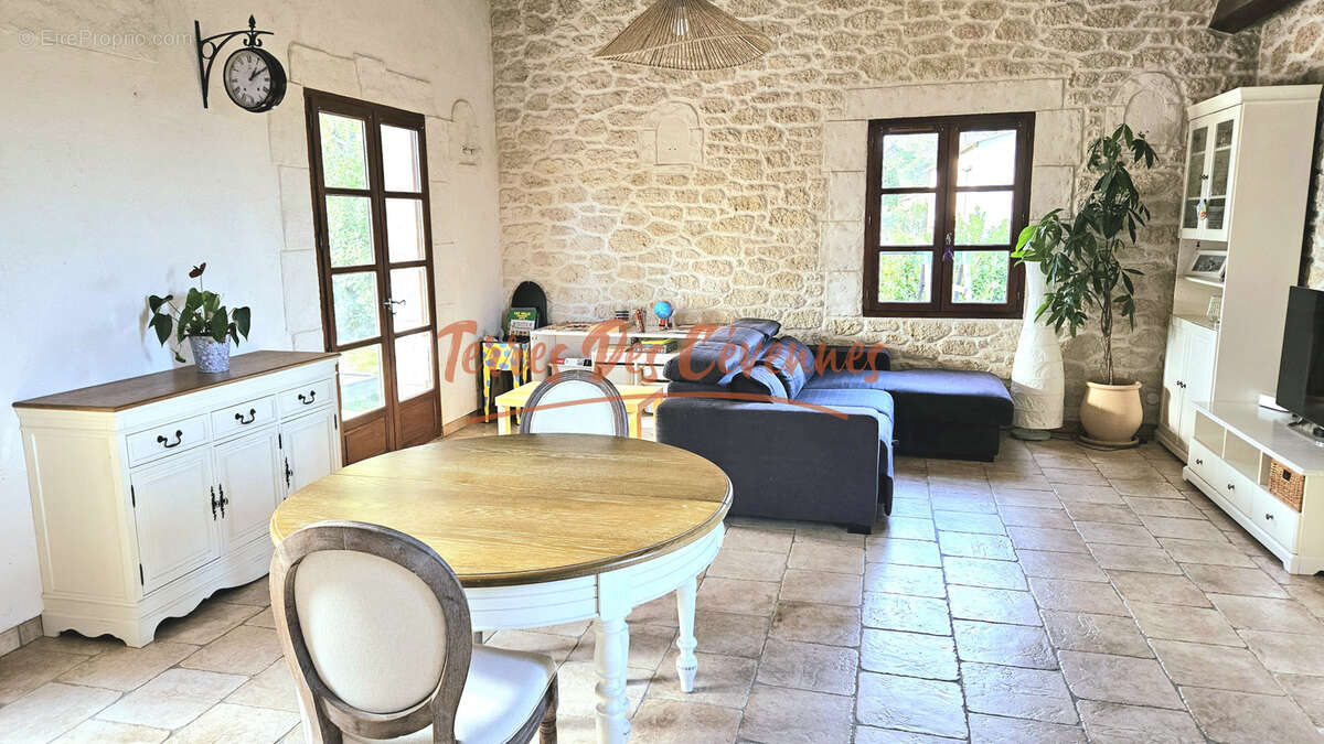 Maison à LEDIGNAN