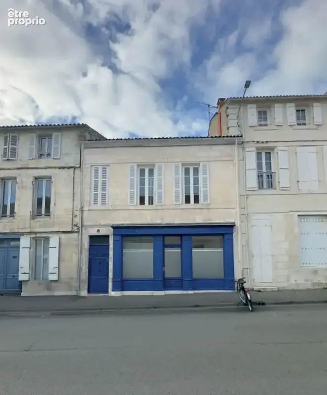 Appartement T2 1er étage Hyper centre Rochefort - photo 3