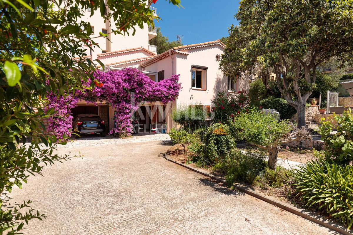 Maison à LE CANNET