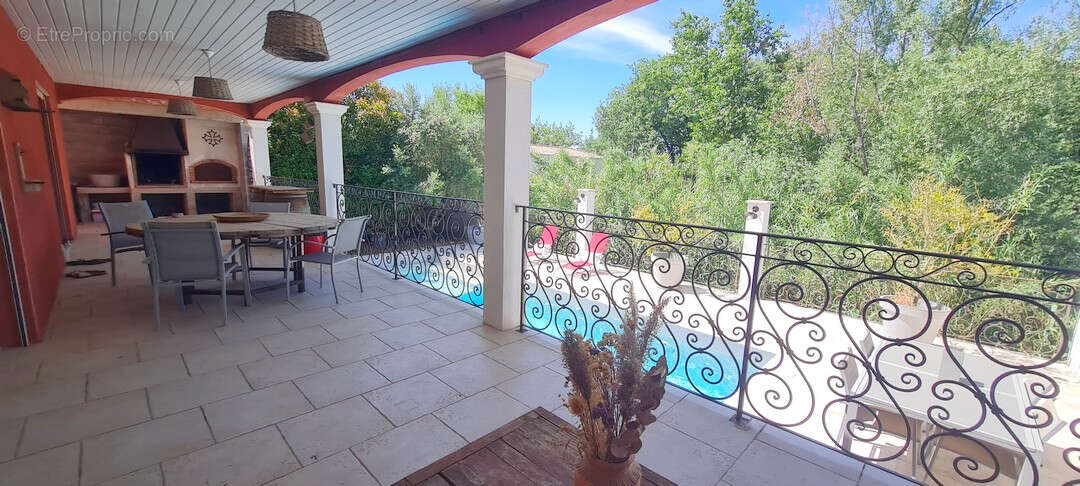 Spacieuse villa 155m² avec grand garage et piscine sur 760m² de terrain - photo 6