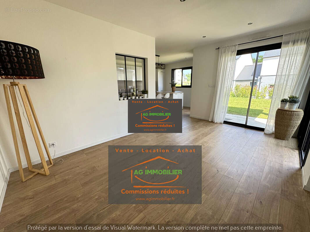 Maison à LA CHAPELLE-DES-FOUGERETZ