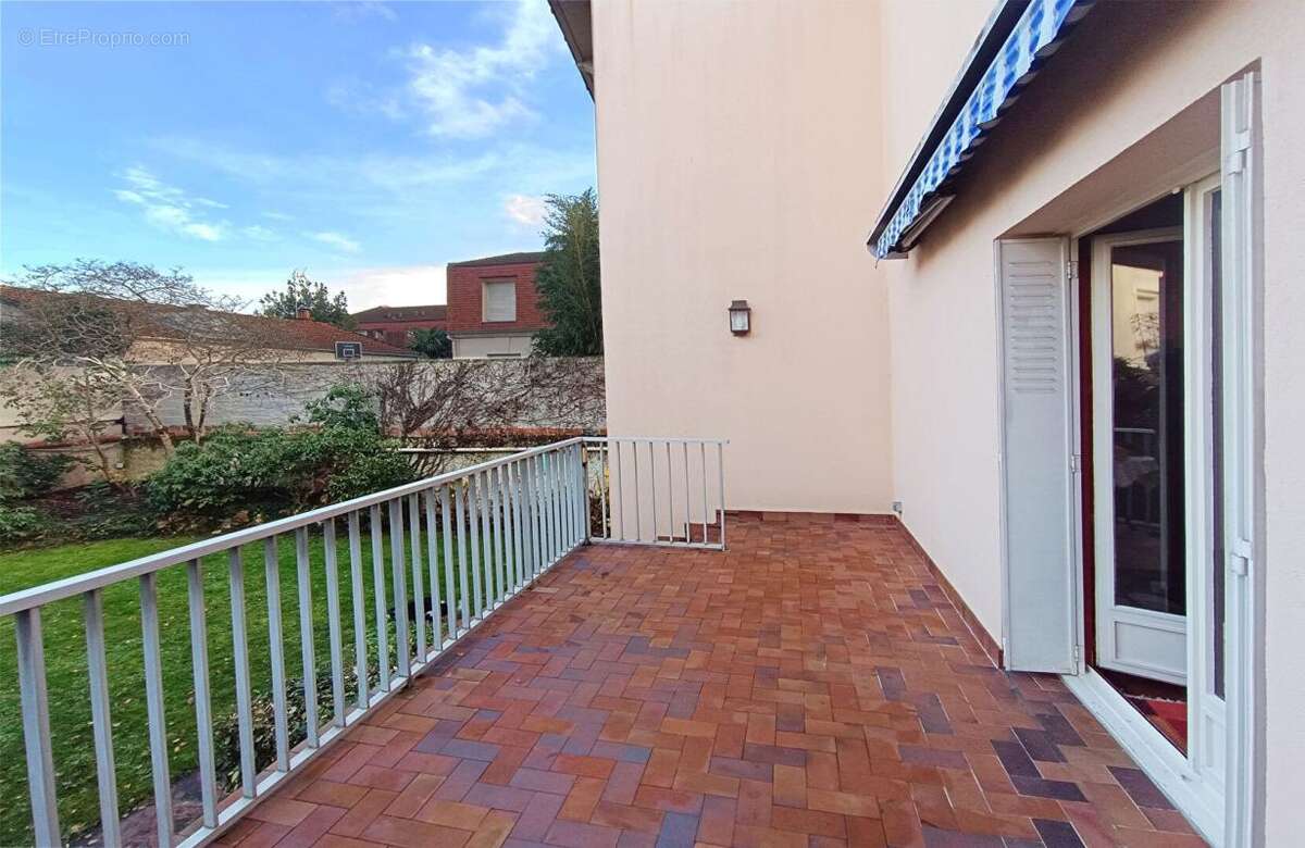 Maison à NEUILLY-PLAISANCE