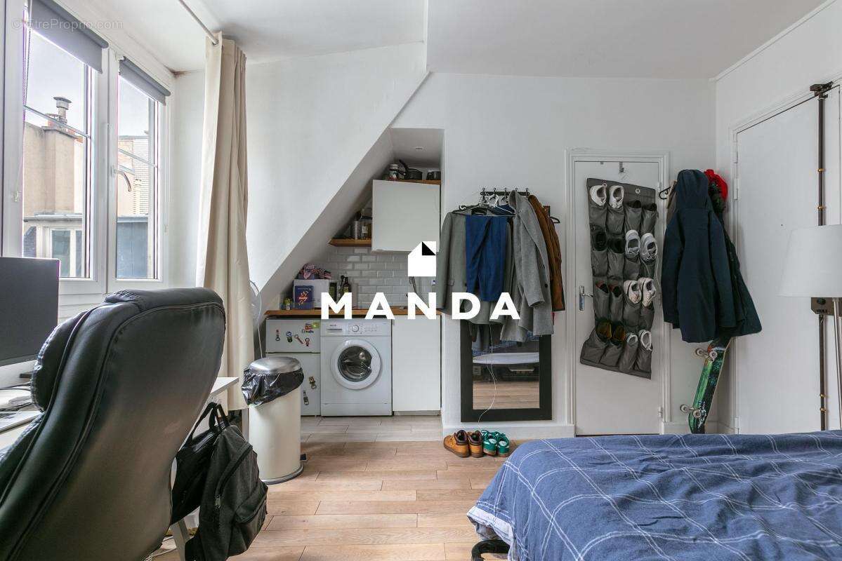 Appartement à PARIS-17E