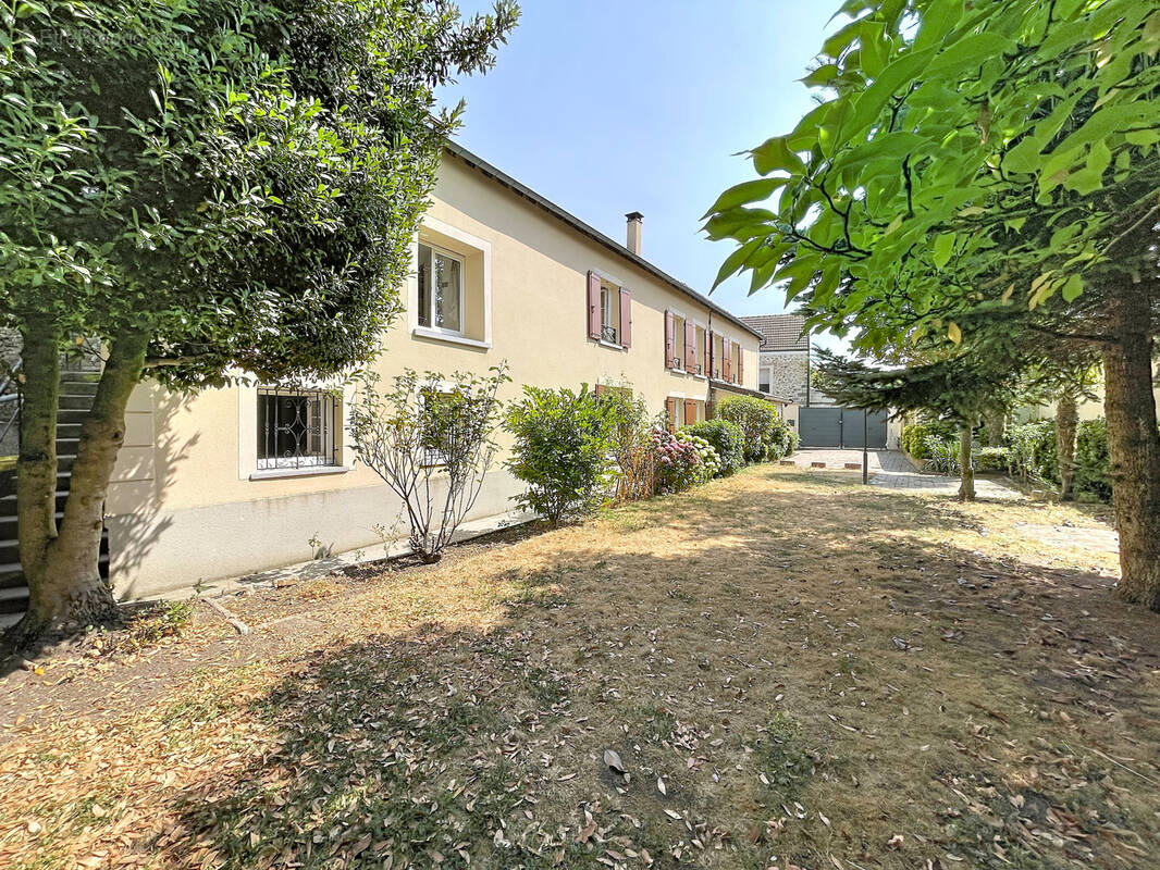Maison 7 pièces 170 m² · à Nangis · 170 m² · 424 000 €