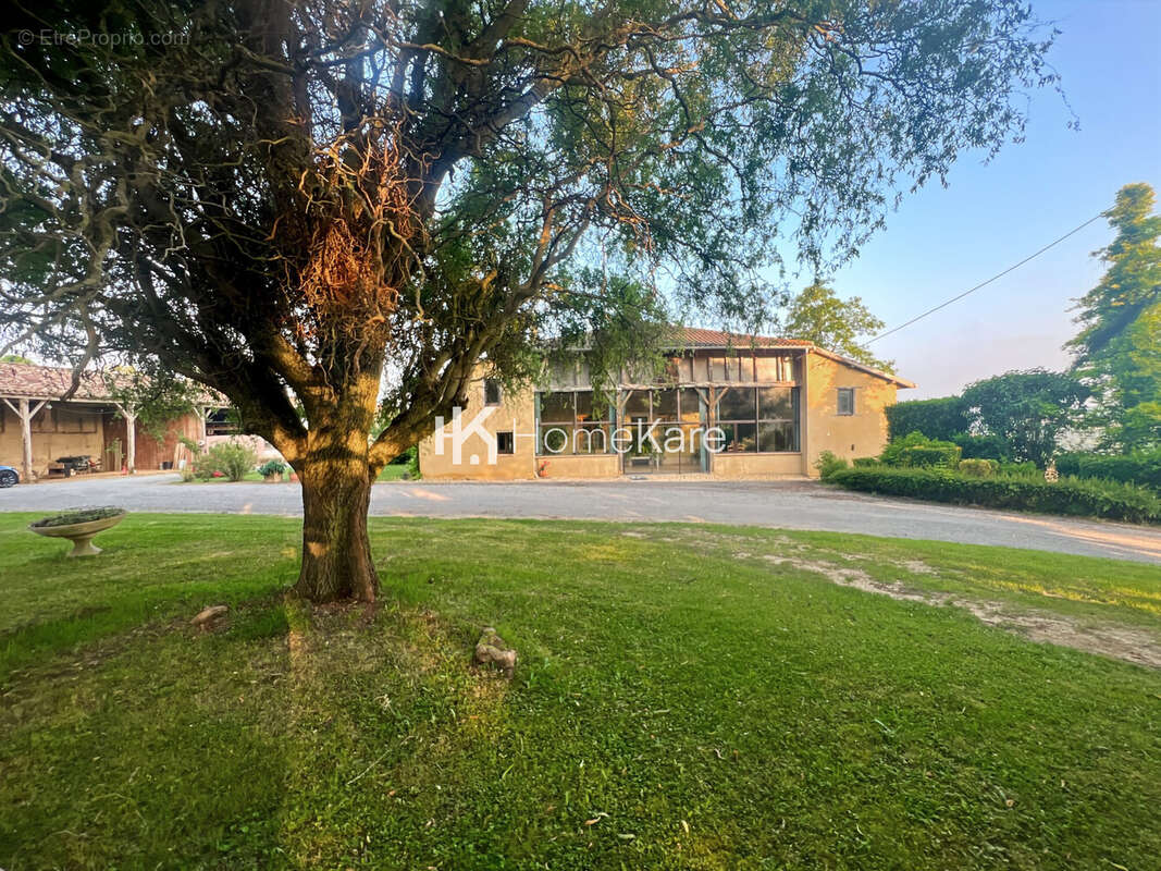 Maison à L&#039;ISLE-EN-DODON