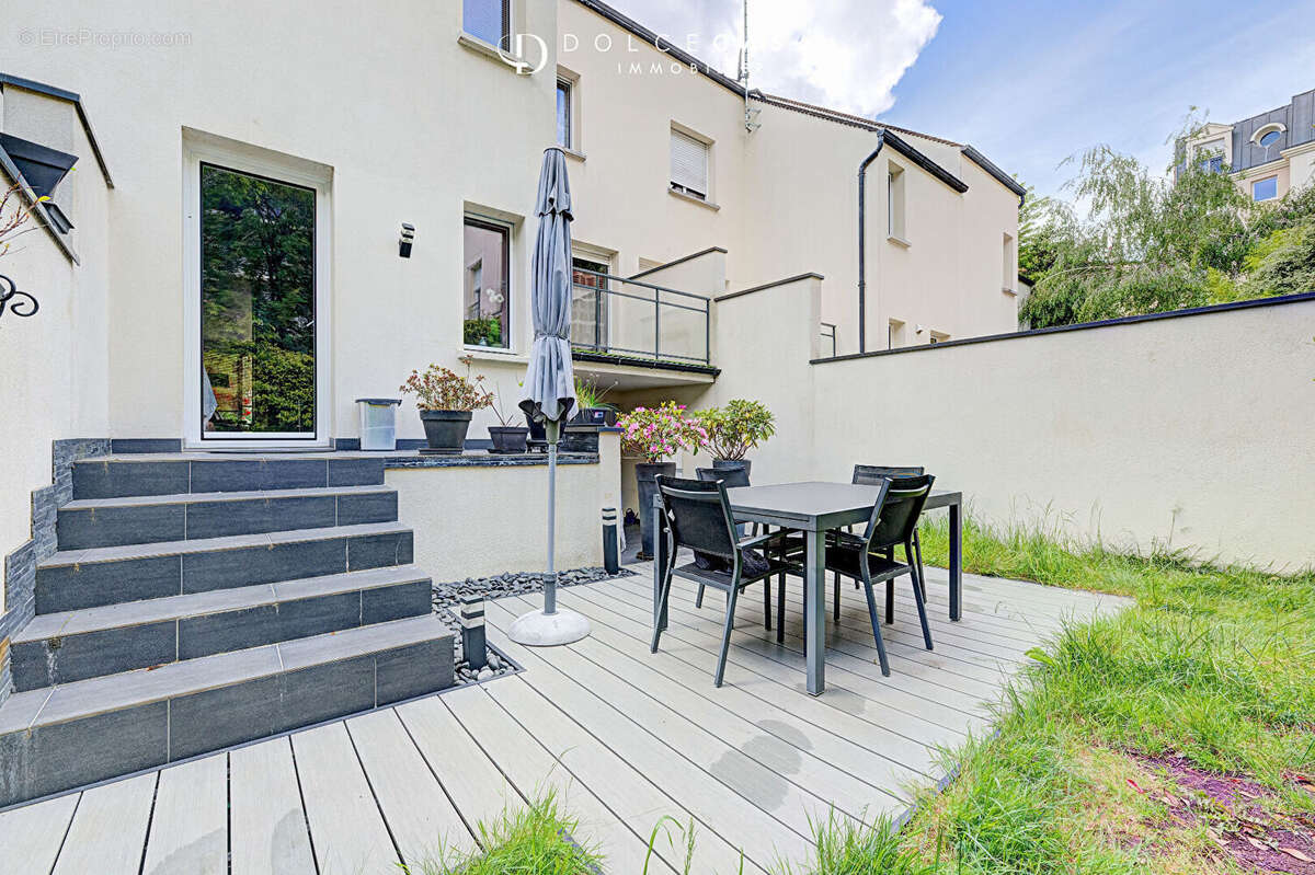 Maison à LE PERREUX-SUR-MARNE