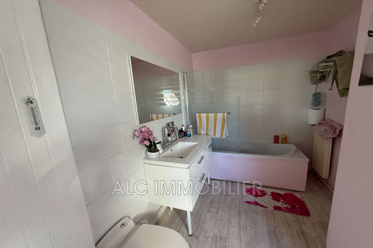 Maison 98 m² à Alencon  - photo 9