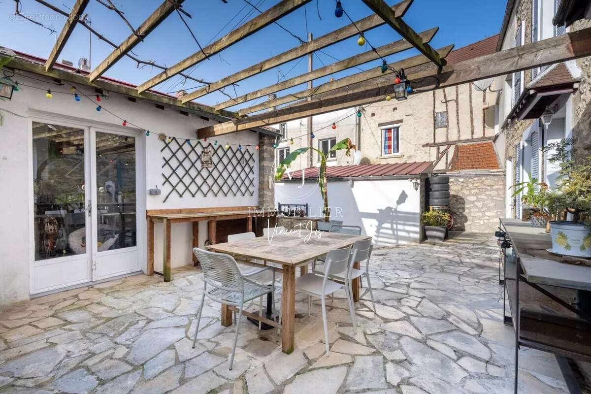 Maison à BRUEIL-EN-VEXIN