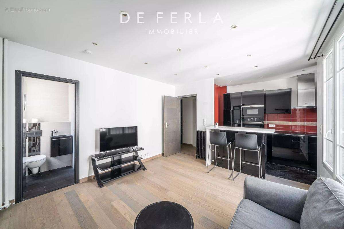 Appartement à PARIS-15E