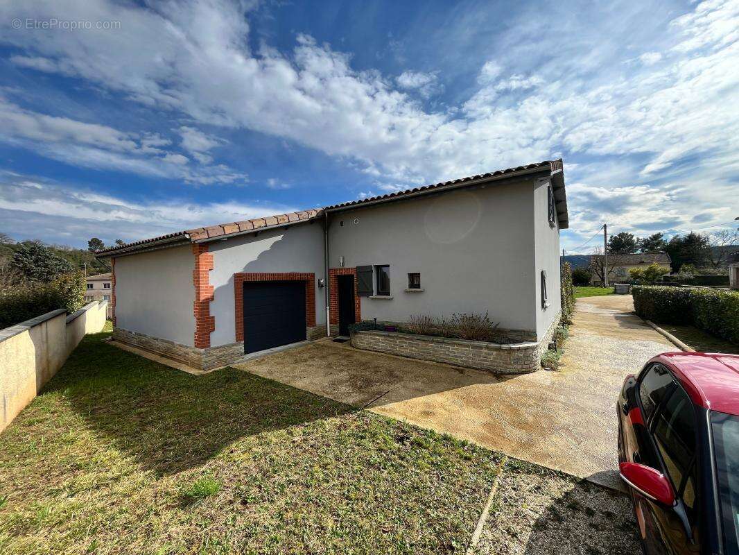 Maison à SAINT-PAUL-LE-JEUNE