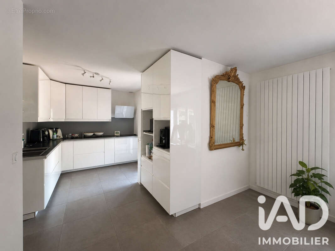 Maison 155 m² à Saint-Martin-En-Biere  - photo 8