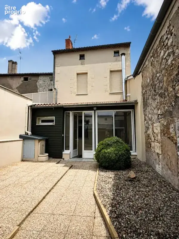 Maison de 5 pièces de 147 m² à Sainte-Bazeille - photo 2