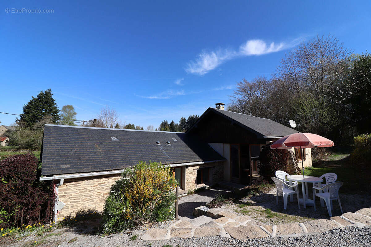 Maison à MADRANGES