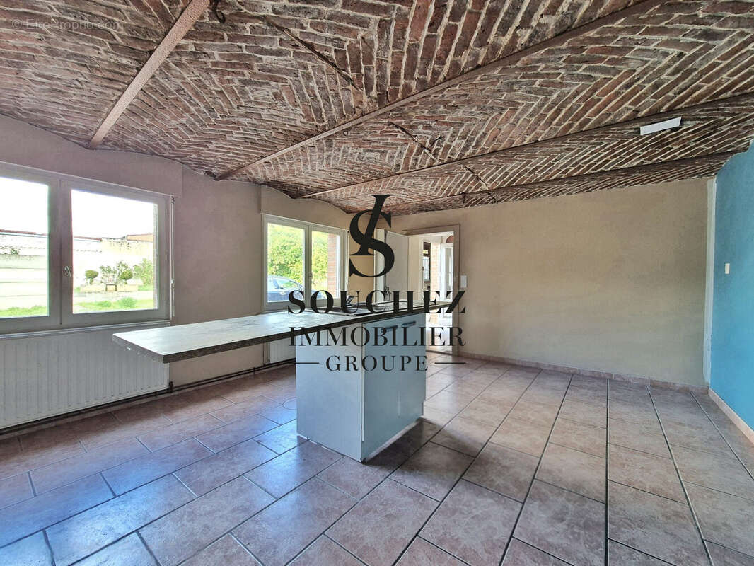 Appartement à HERSIN-COUPIGNY