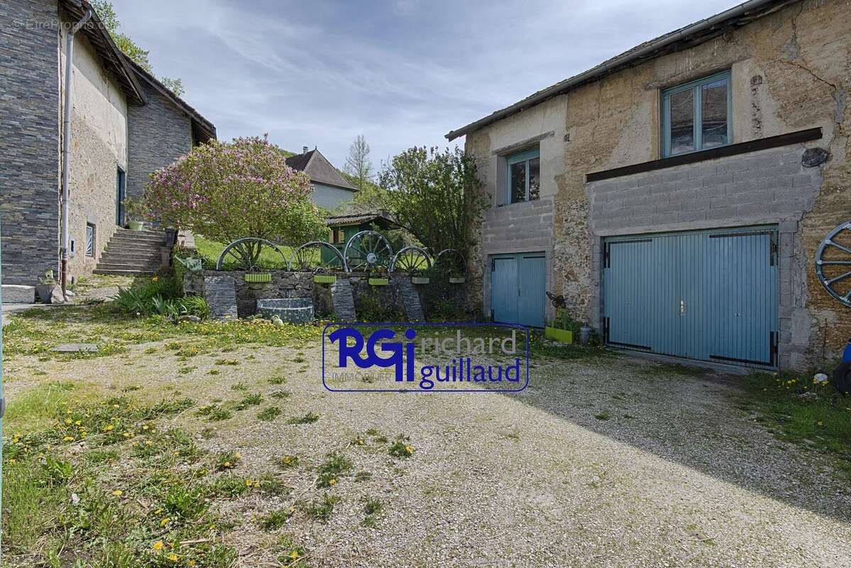 Maison à LE GRAND-LEMPS