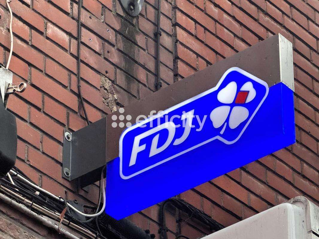 Commerce à LA MADELEINE