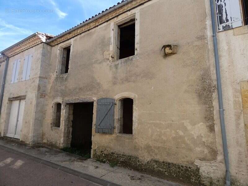 Maison 75 m² à Flamarens  - photo 2