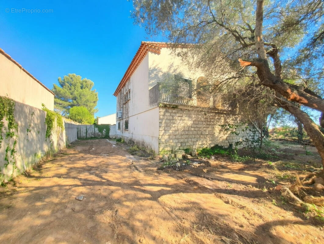 Appartement à LANSARGUES