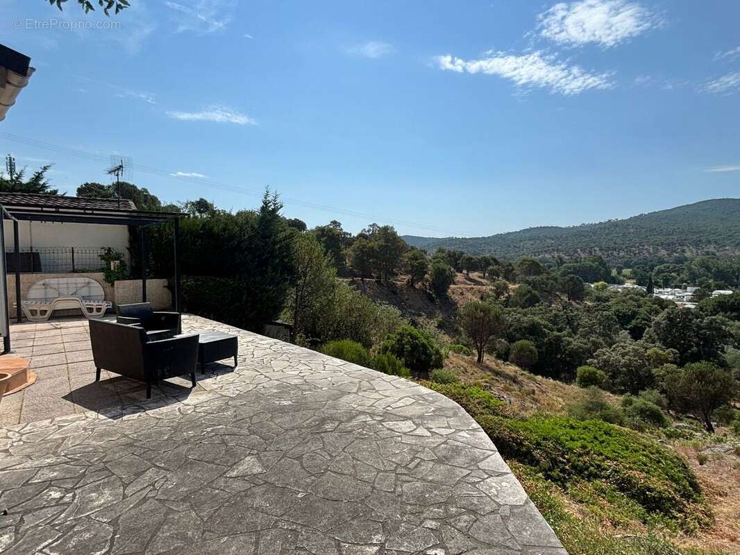 Maison 33 m² à Roquebrune-Sur-Argens  - photo 6
