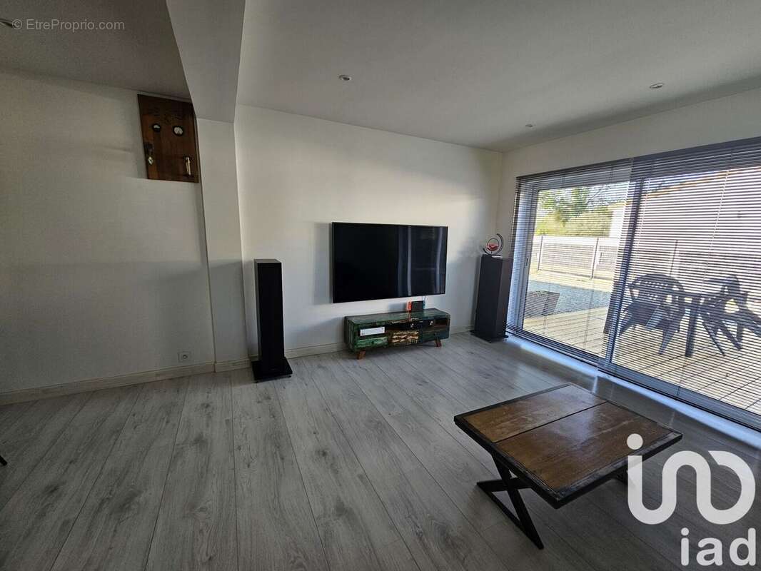 Photo 4 - Maison à MEDIS