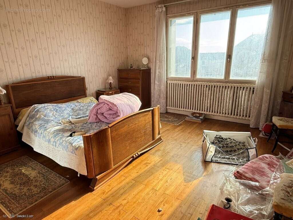Maison à VILLEFAGNAN