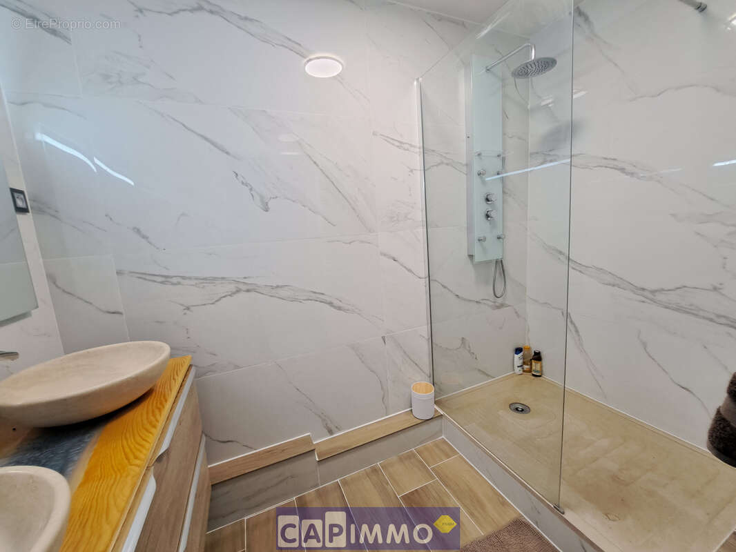 Appartement à HYERES