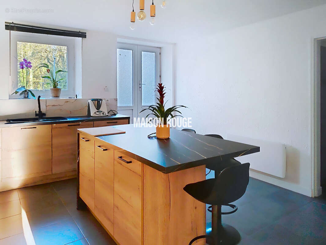 Jolie maison de bourg rénovée  proche combourg - photo 3