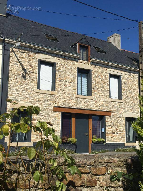 Maison à PLUVIGNER