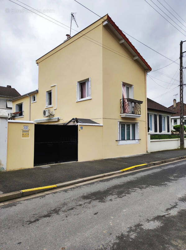 Maison à AULNAY-SOUS-BOIS