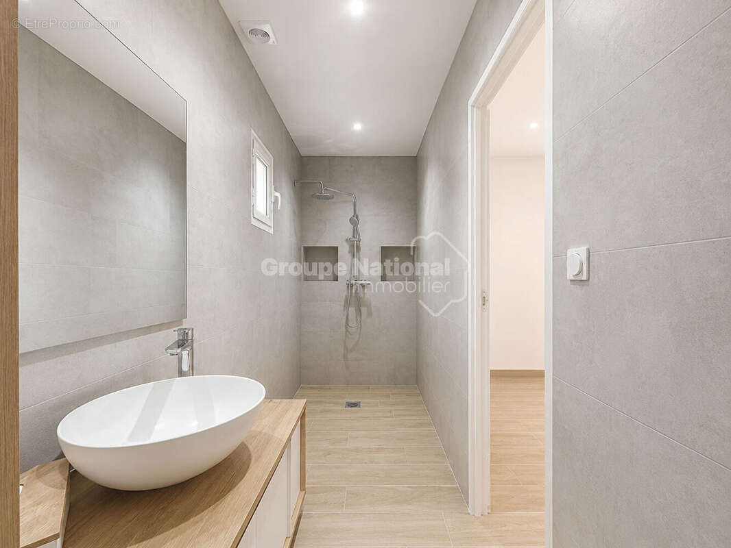 Maison  5 pièce(s) 170 m2, 3chambres, 2SDE, 1SDB, jardin de 1837m2 - photo 10