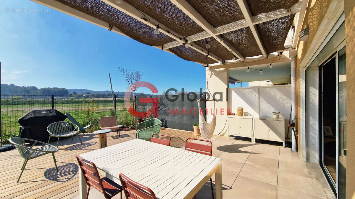 Appartement à LANCON-PROVENCE