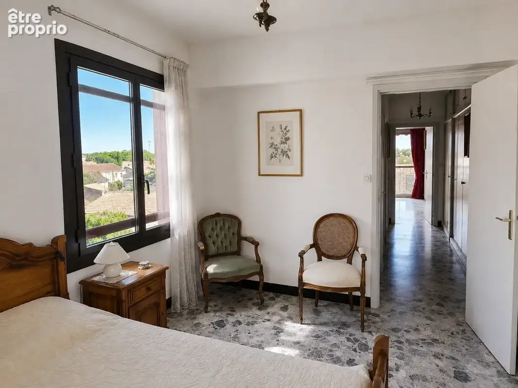 Appartement de 3 chambres avec garage et terrasse à Arles dans la résidence du centre ville - photo 8