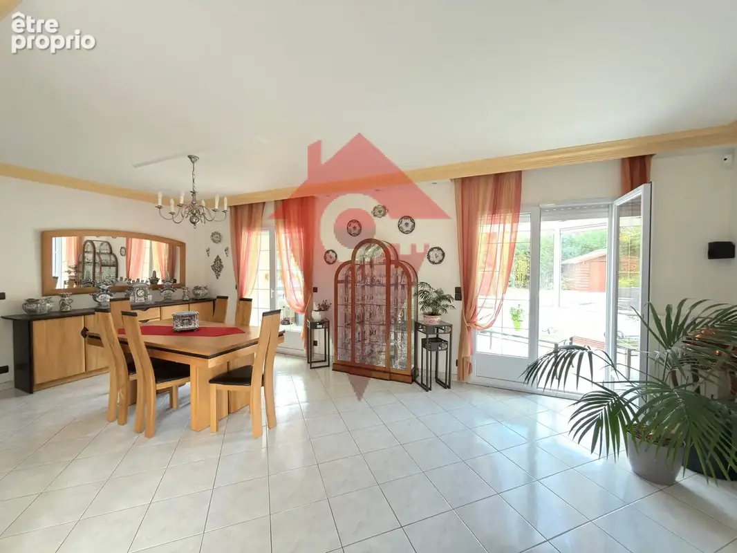 Les Alluets le Roi -Maison familiale de 182 m2 avec piscine- - photo 5