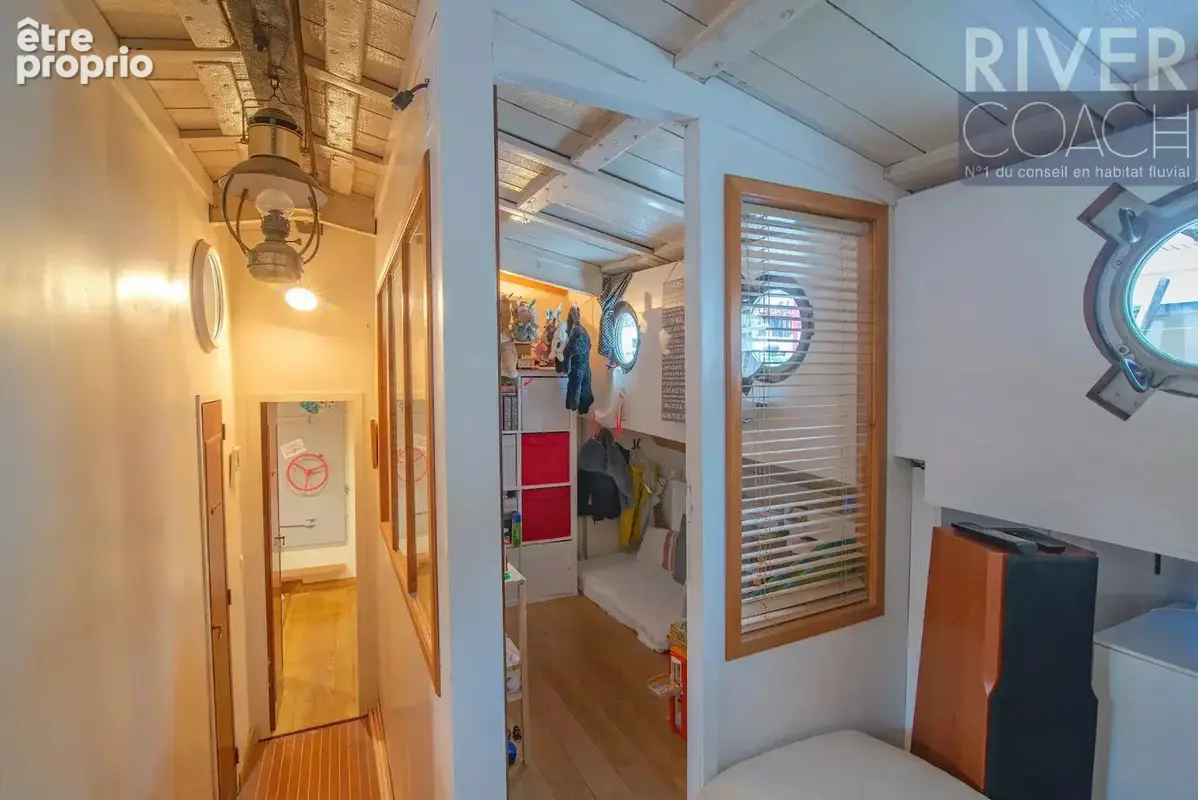 Péniche à vendre à Asnières-sur-Seine dans un port privé - photo 3