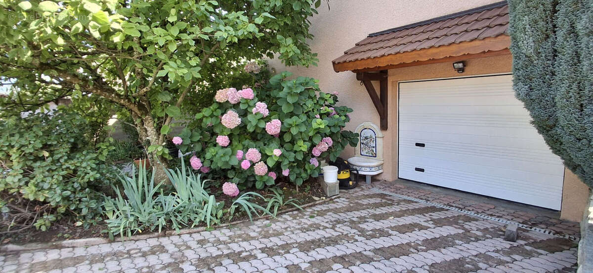 Charmante maison familiale avec jardin et environnement calme - photo 12