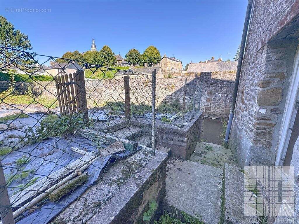 Maison à ERNEE
