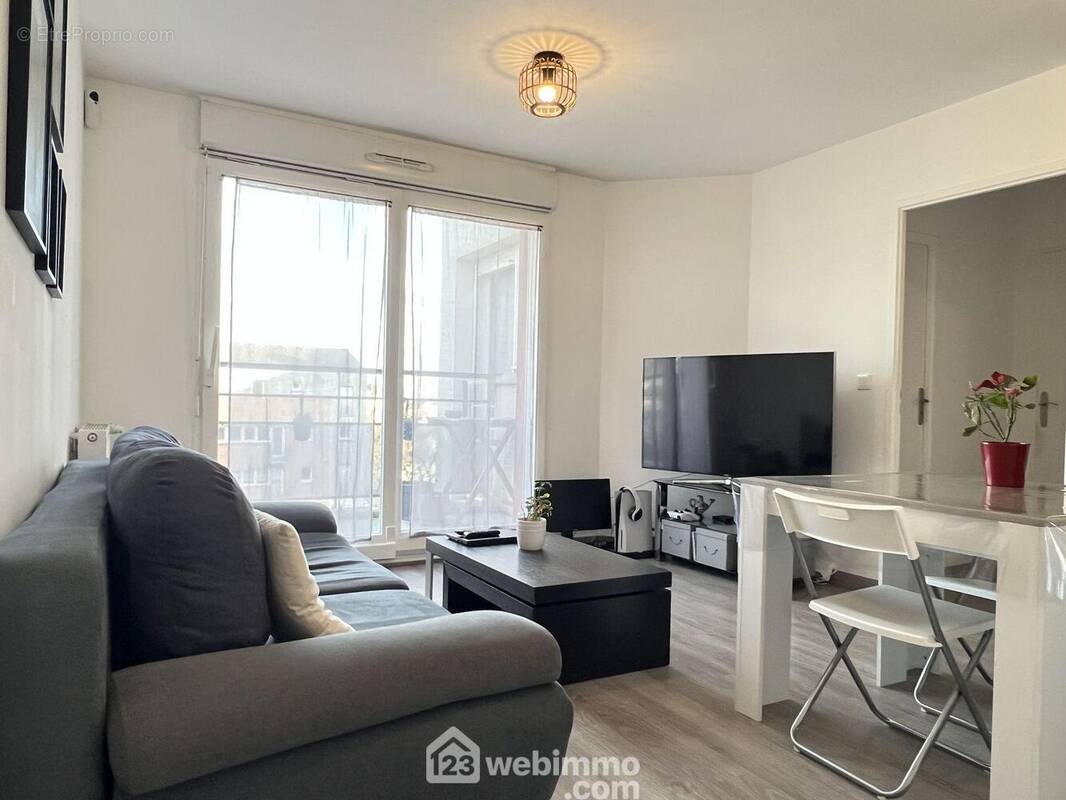Séjour lumineux, - Appartement à VITRY-SUR-SEINE
