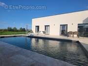 Maison à SAINTE-COLOMBE-EN-BRUILHOIS