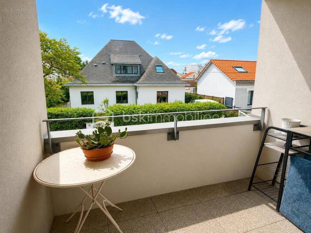 Appartement à SAINT-SEBASTIEN-SUR-LOIRE