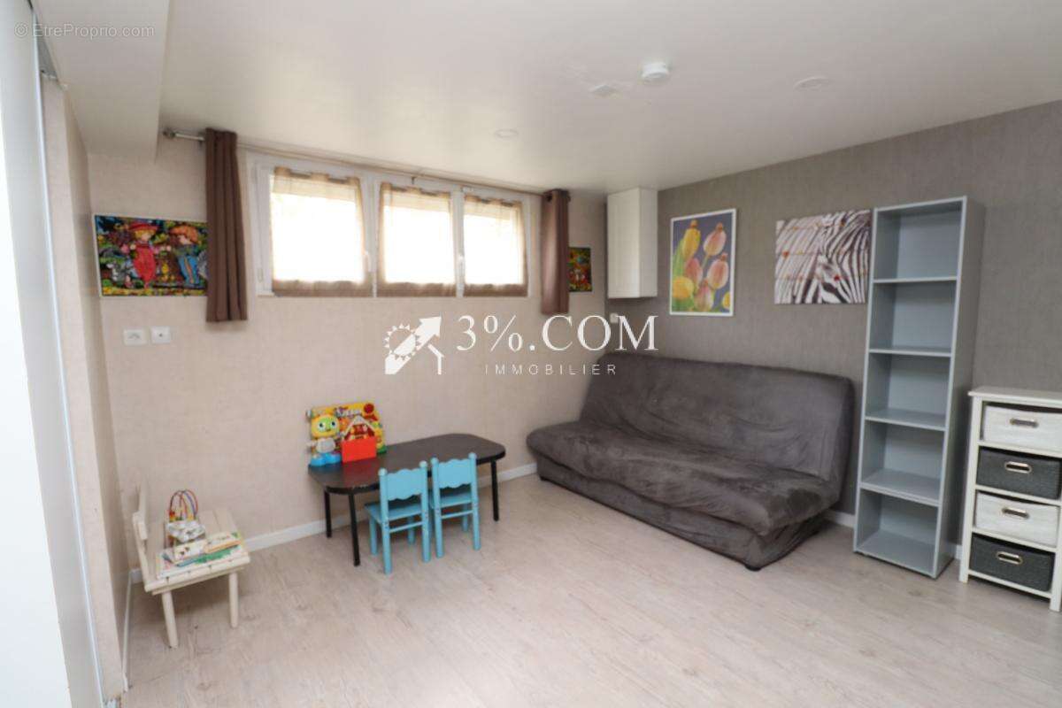 Maison à SAINT-JACQUES-DE-LA-LANDE