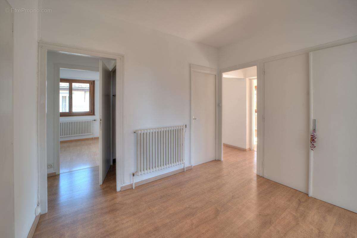 Appartement à BELLEGARDE-SUR-VALSERINE