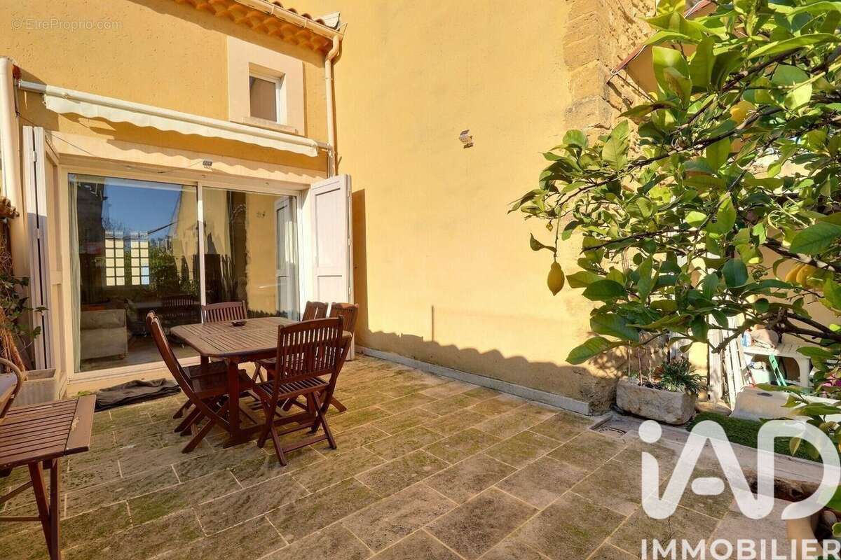 Photo 4 - Maison à SORGUES