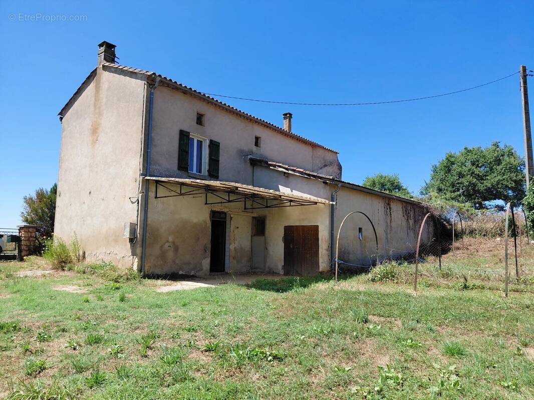 Maison à CUZORN