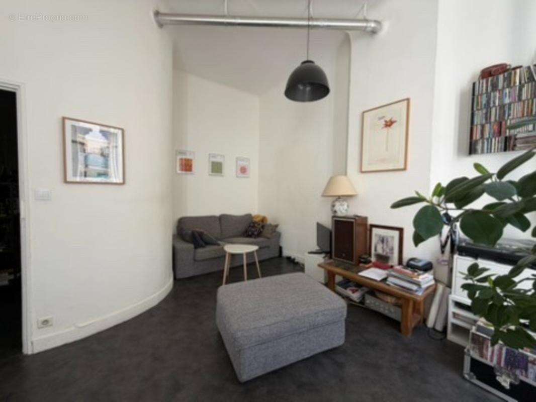 Vente Appartement T3/T4 77 m² Marseille 1er – Quartier Longchamp (Charmant 3 Fenêtres Marseillais) - photo 5