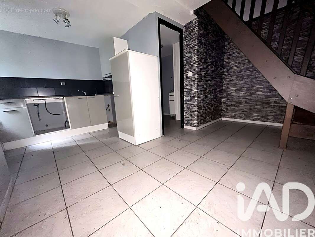 Photo 2 - Maison à ROEULX