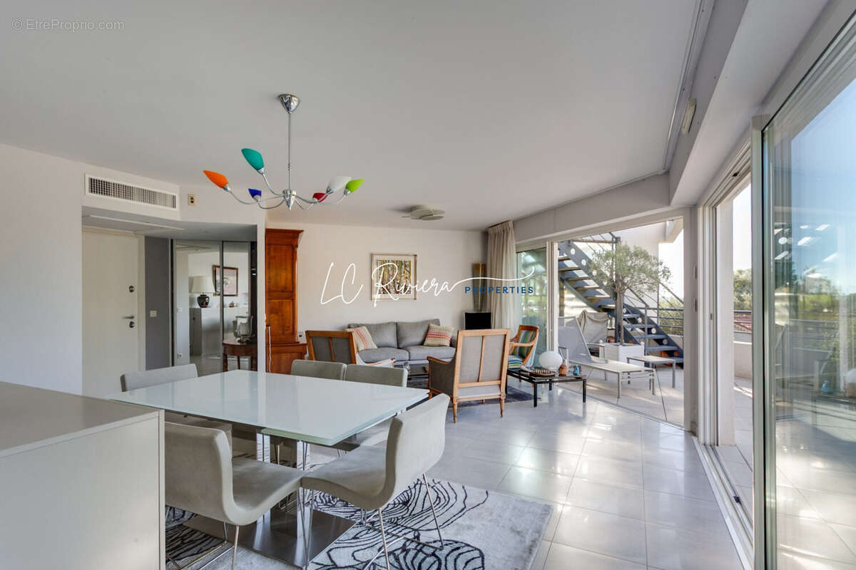 Appartement à SAINT-RAPHAEL