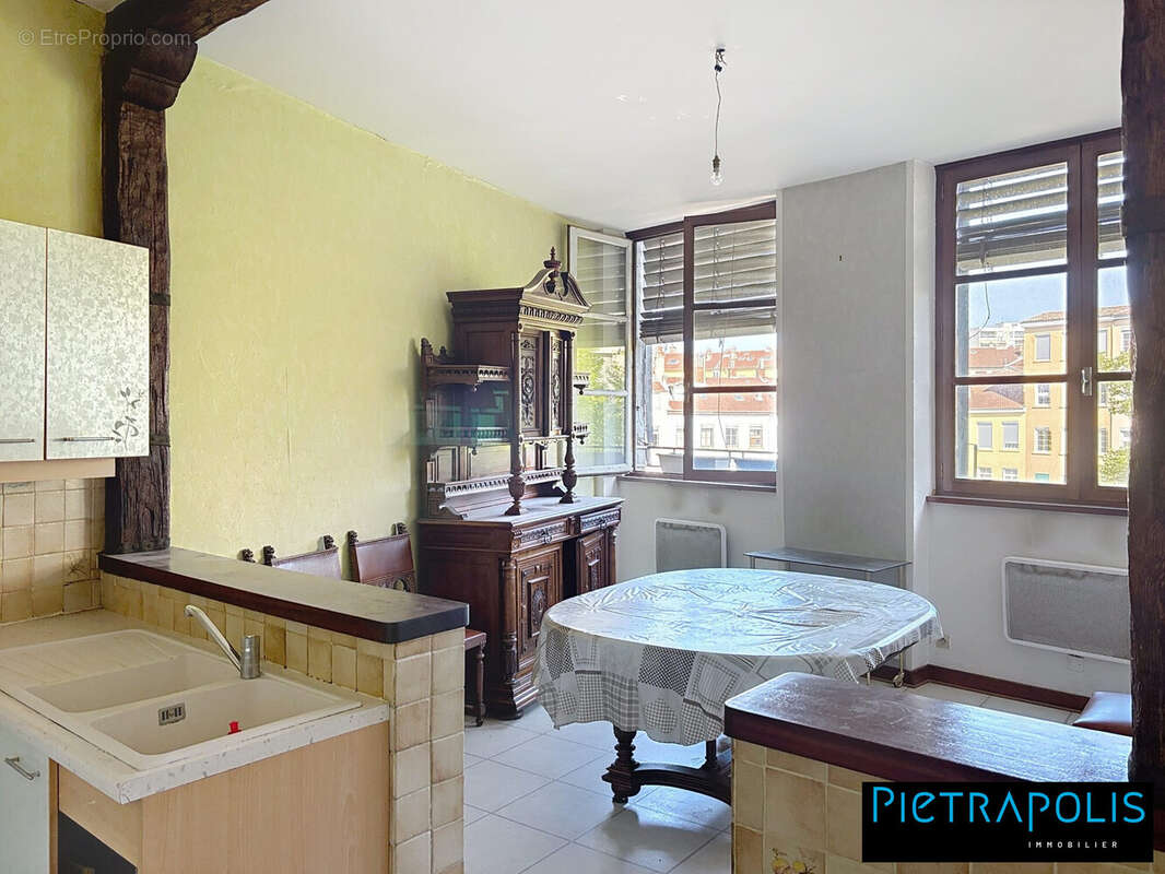 Appartement à LYON-4E