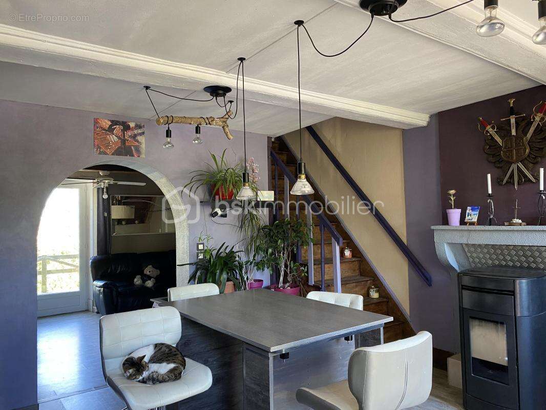 Maison à CHASTELLUX-SUR-CURE