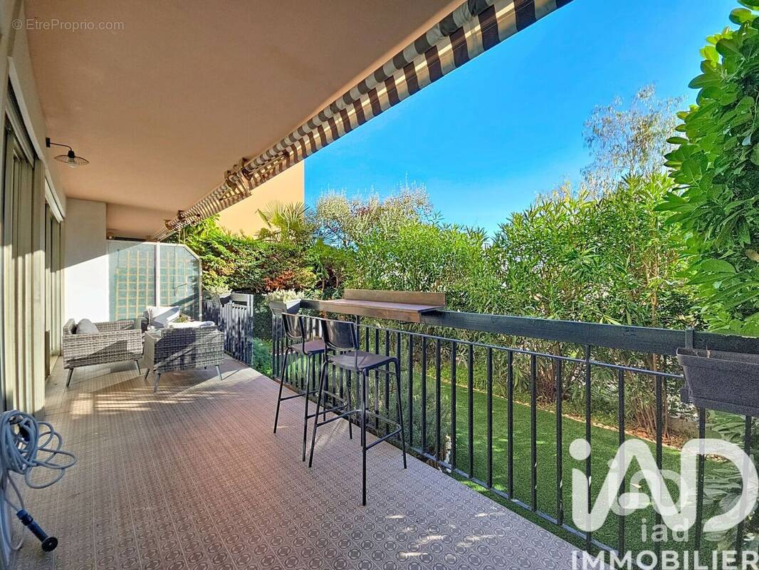 Photo 1 - Appartement à ROQUEBRUNE-CAP-MARTIN