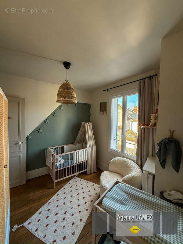Maison à DOURDAN